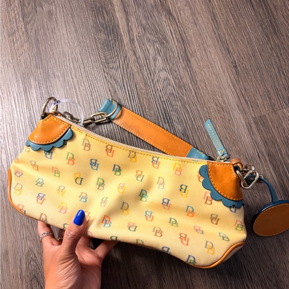 Dooney & Bourke Vintage Yellow Multicolor DB Logo Handbag with Teal Trim - Picture 14 of 16